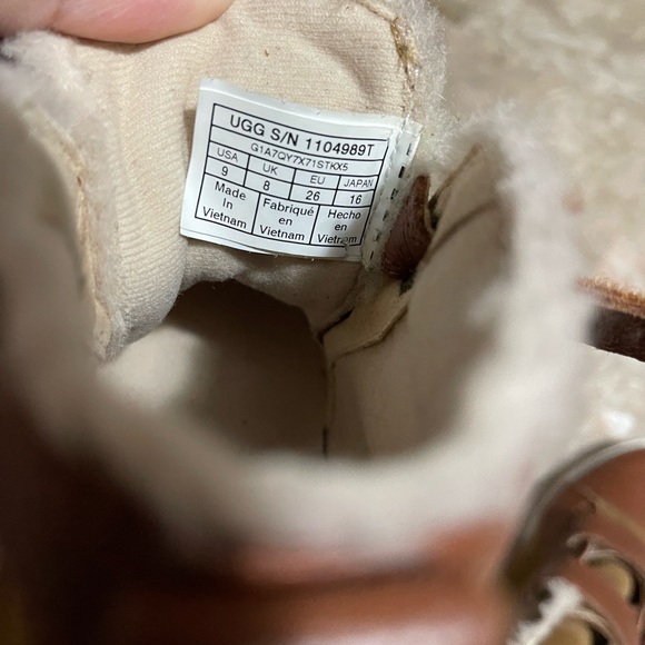 Gently used  toddler Ugg shoes. Super stylish! - Picture 5 of 5